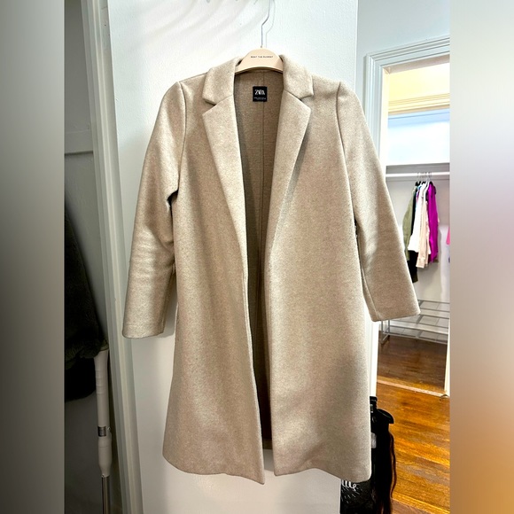 Zara Coat! - Picture 2 of 5